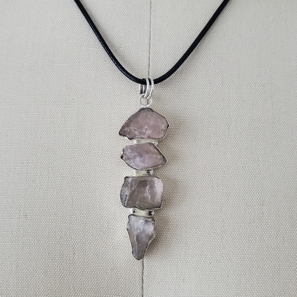 Natural Rough Rose Quartz Gemstones Set in 925 Sterling Silver Pendant, NWT - Picture 15 of 16